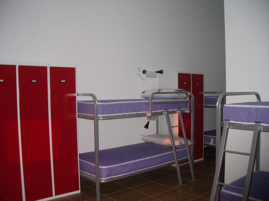 Hostel El Castillo Aninon Rum bild